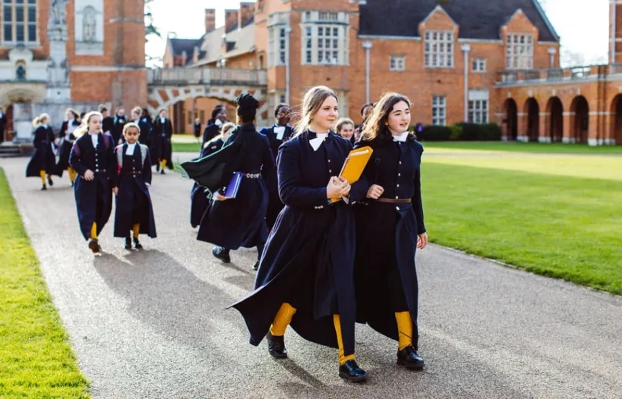 【AA Alumni 札記】歷史傳承:我的學校拒絕了讓哈利波特電影取景!